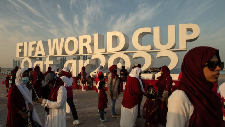 _127693580_qatarladies.png