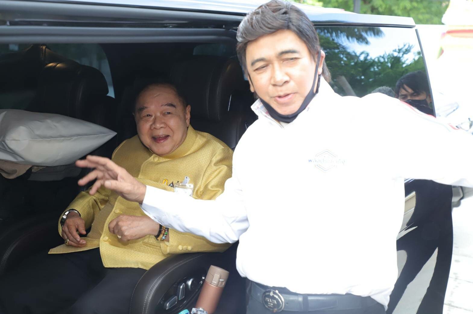 “กรุง ศรีวิไล” โยน “ลูกพี่ชนม์สวัสดิ์” ตัดสินใจจะอยู่ หรือ ทิ้งพลังประชารัฐ