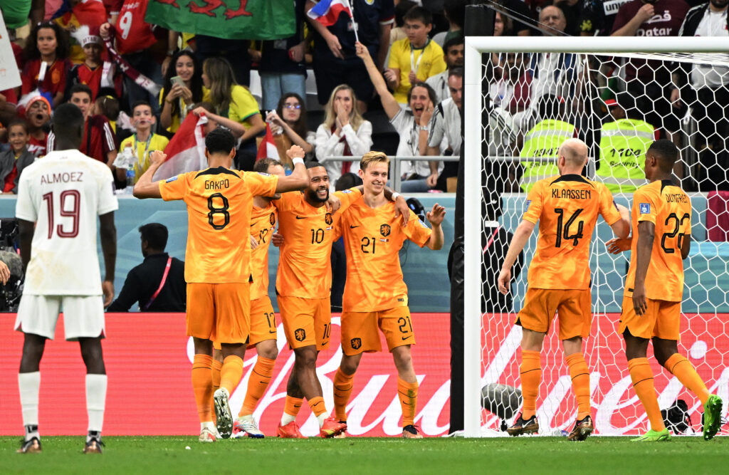ผลฟุตบอลโลก กลุ่ม A นัดสุดท้าย เนเธอร์แลนด์เข้ารอบ 16 ทีม