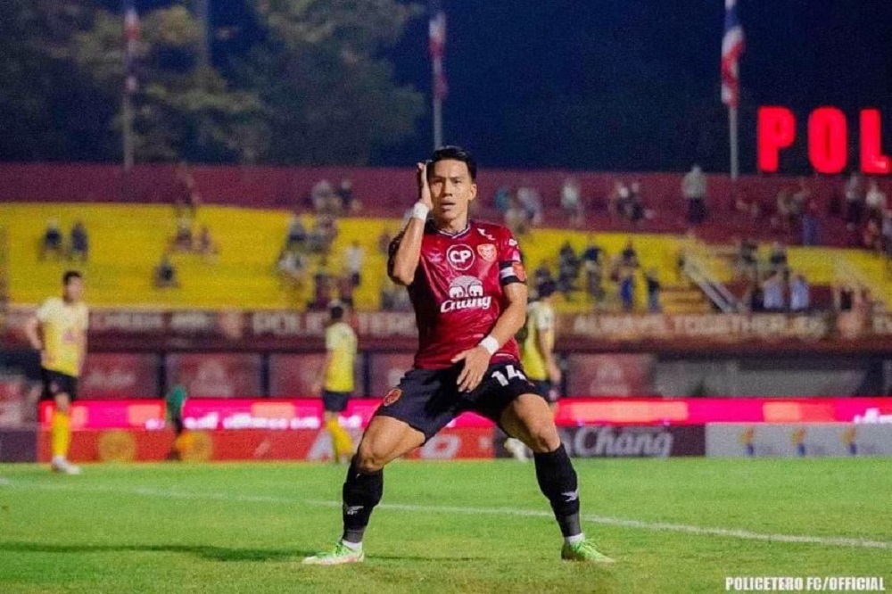 ลีซอ-ธีรเทพ วิโนทัย