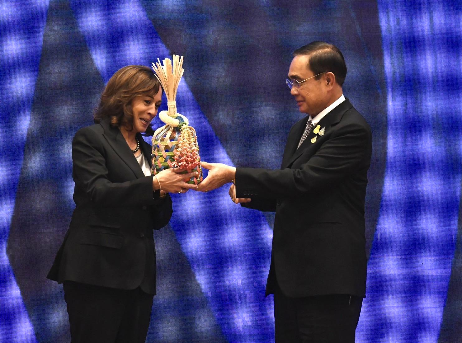 เอเปค : 21 ผู้นำรับรอง “เป้าหมายกรุงเทพฯ ว่าด้วยเศรษฐกิจ BCG”