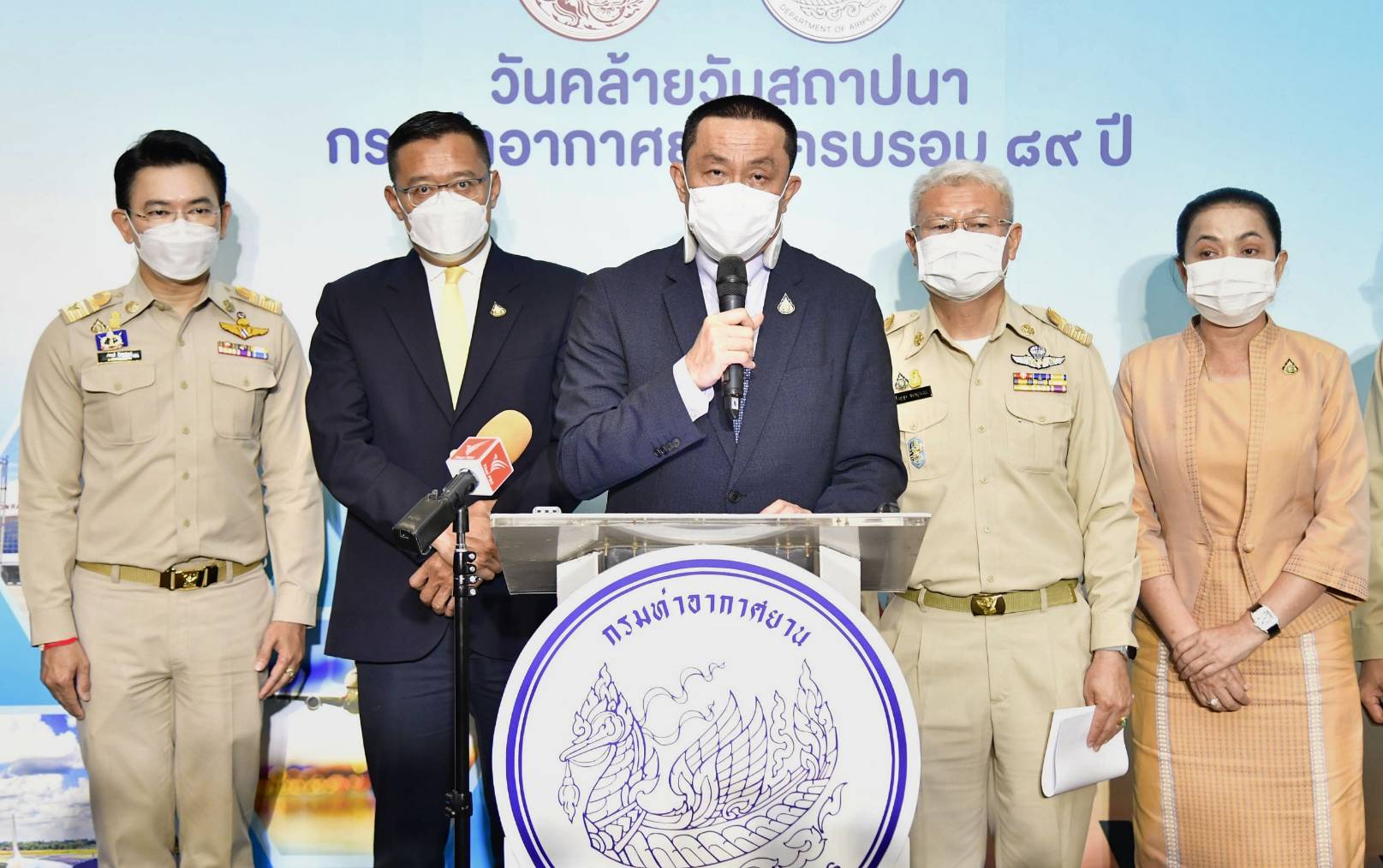 ศักดิ์สยาม เผยไทมไลน์โอน 3 สนามบินให้ ทอท. บริหาร คาดไตรมาสแรกขอมติ ครม.