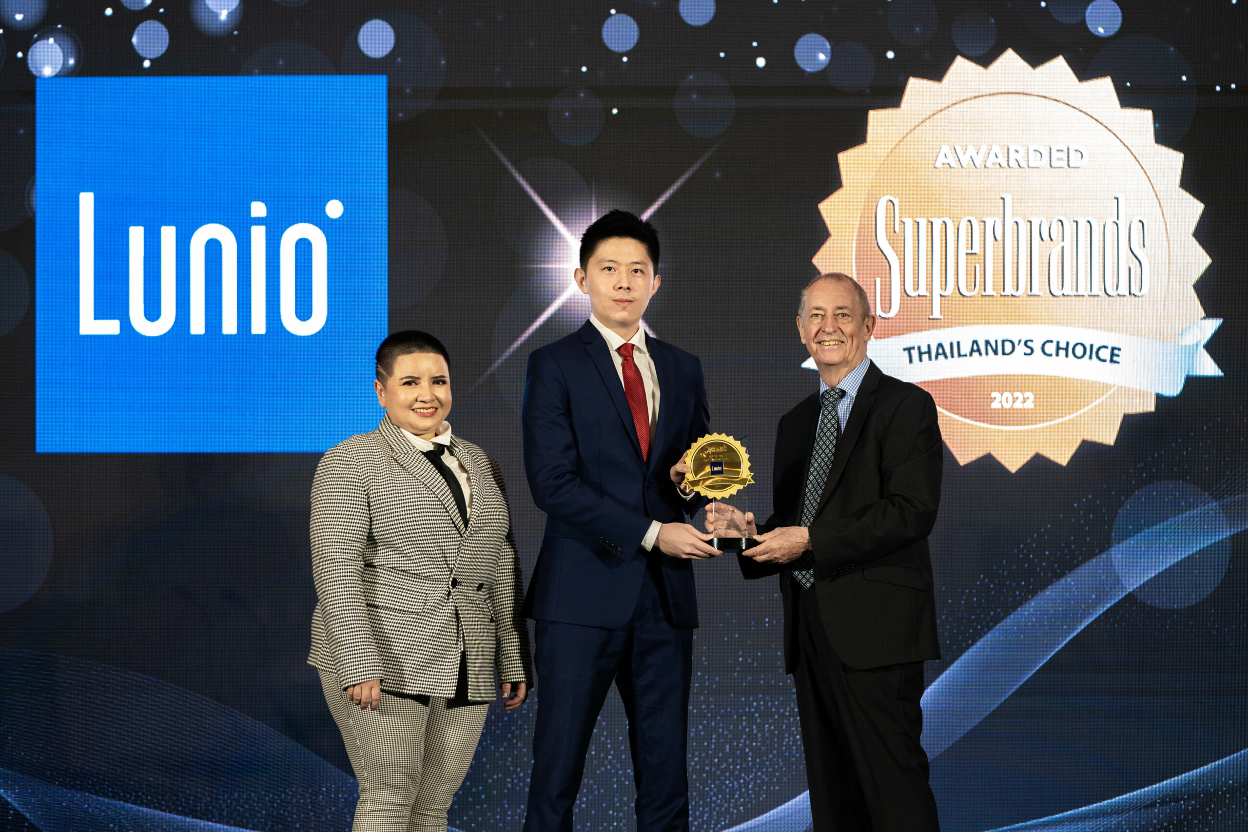 ที่นอน Lunio ที่นอนยางพาราผสานนวัตกรรม NASA คว้ารางวัล Superbrands award แบรนด์ระดับโลก