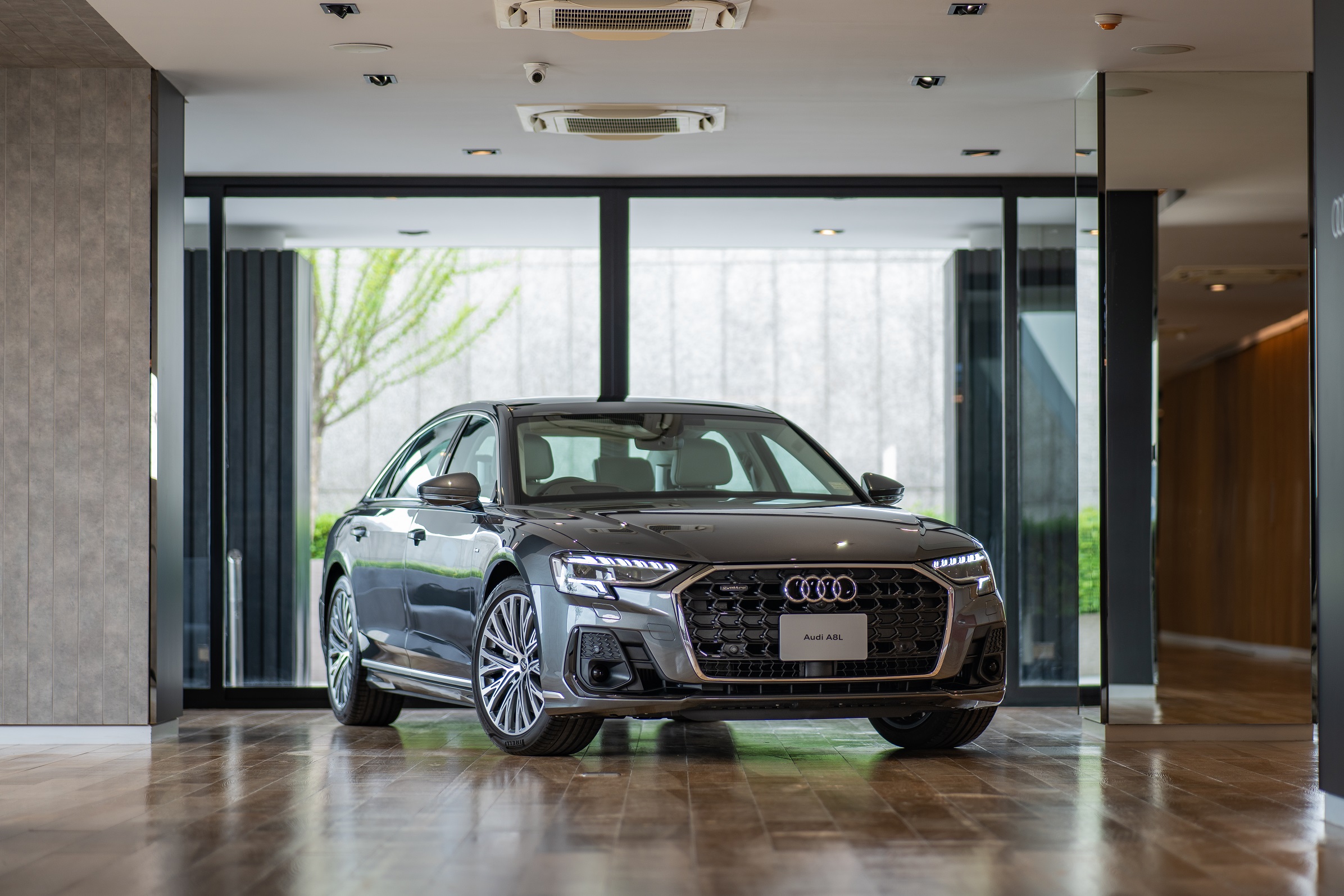 Audi A8 L หรูหรา ราคาเริ่มต้น 6.999 ล้านบาท