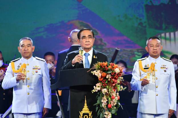 ประยุทธ์ร่วมงานวันกองทัพเรือ ประจำปี 65 ขอบคุณจัดกาล่าดินเนอร์ผู้นำเอเปค  