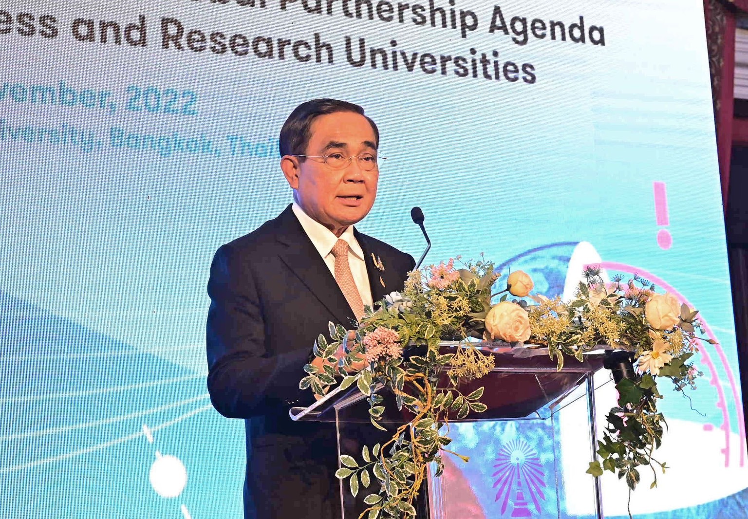 ประยุทธ์ โอดโฆษณาชวนเชื่อ ด้อยค่าวัคซีน ทำให้เสียโอกาส-ลดประสิทธิภาพคุมโควิด