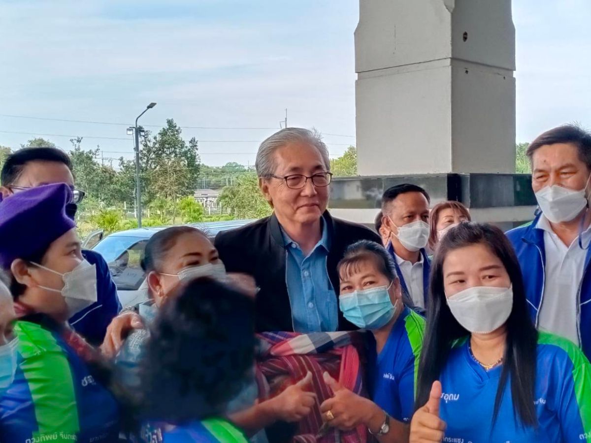 สร้างอนาคตไทย เปิดตัวว่าที่ ส.ส.อีสาน 12 จังหวัด 32 เขต ตะโกนลั่น “นายกฯสมคิด”