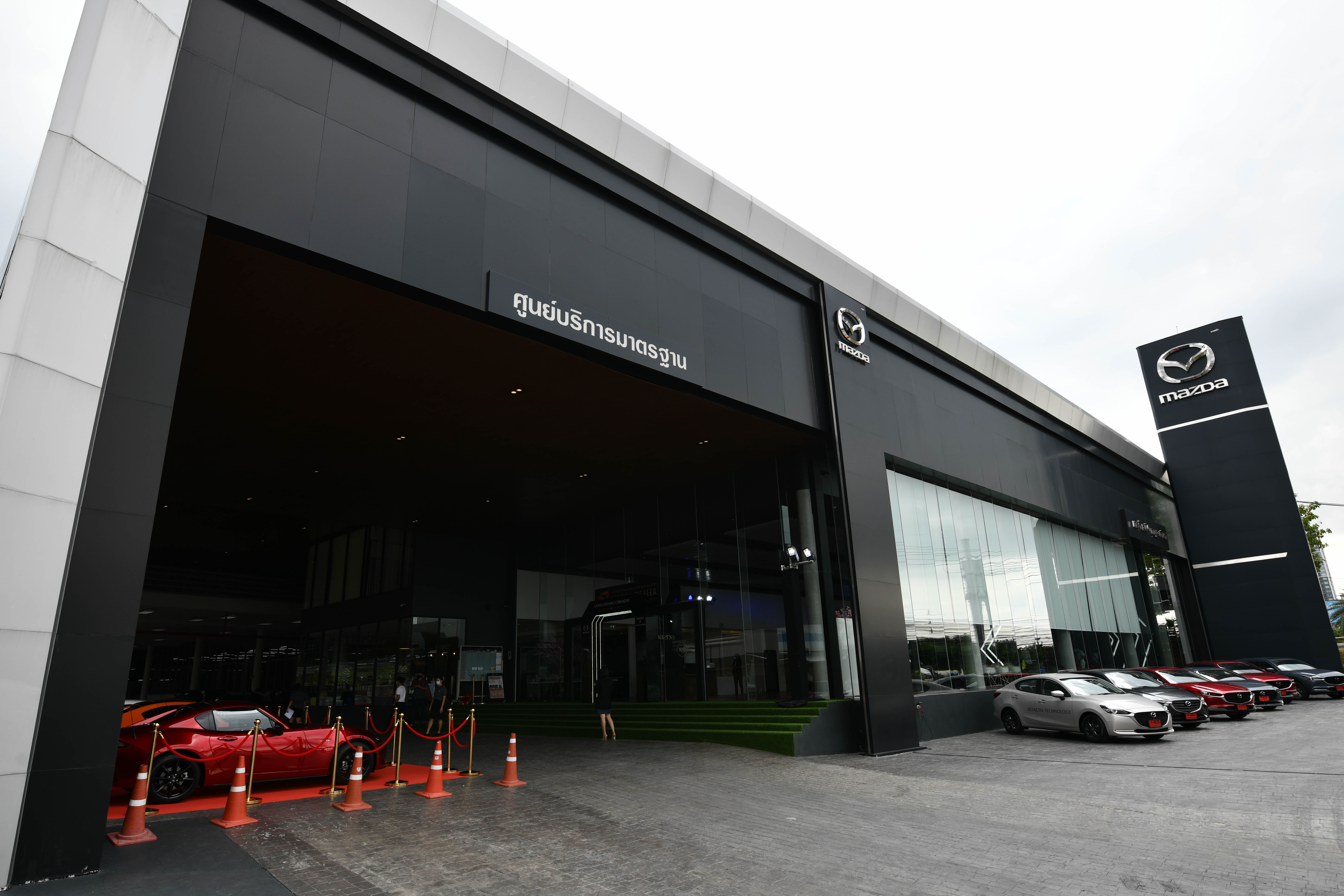 มาสด้า ชลบุรี ทุ่มงบฯ 150 ล้าน ยึดทำเล กาญจนาภิเษก -บางแค