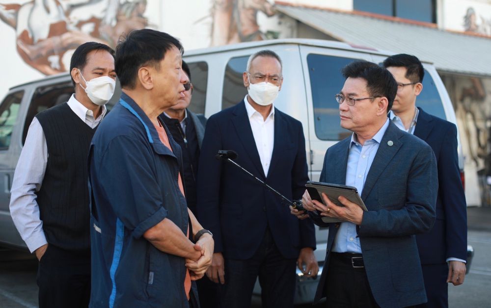 “จุรินทร์” บินลัดฟ้าสู่สหรัฐฯ สั่งทูตพาณิชย์เร่งปั๊มส่งออกปี’66 โต 15%
