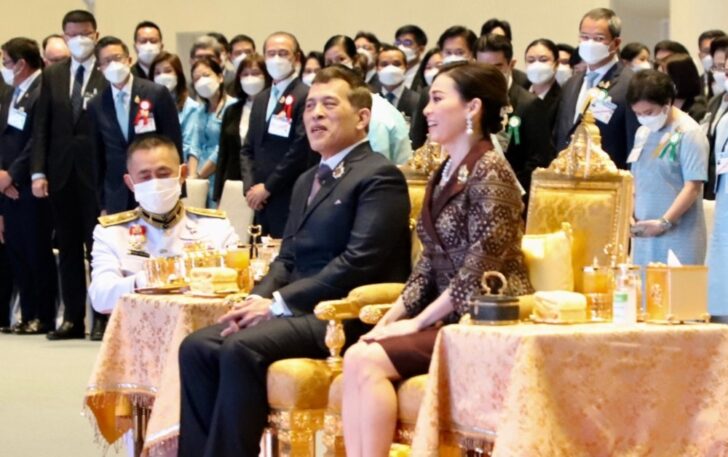 ในหลวง พระราชินี เสด็จเปิดอาคาร ในหลวง พระราชินี เสด็จเปิดอาคาร