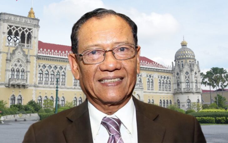 ไตรรงค์ สุวรรณคีรี
