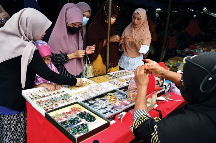 ตลาดแรงงาน ตลาดแรงงาน