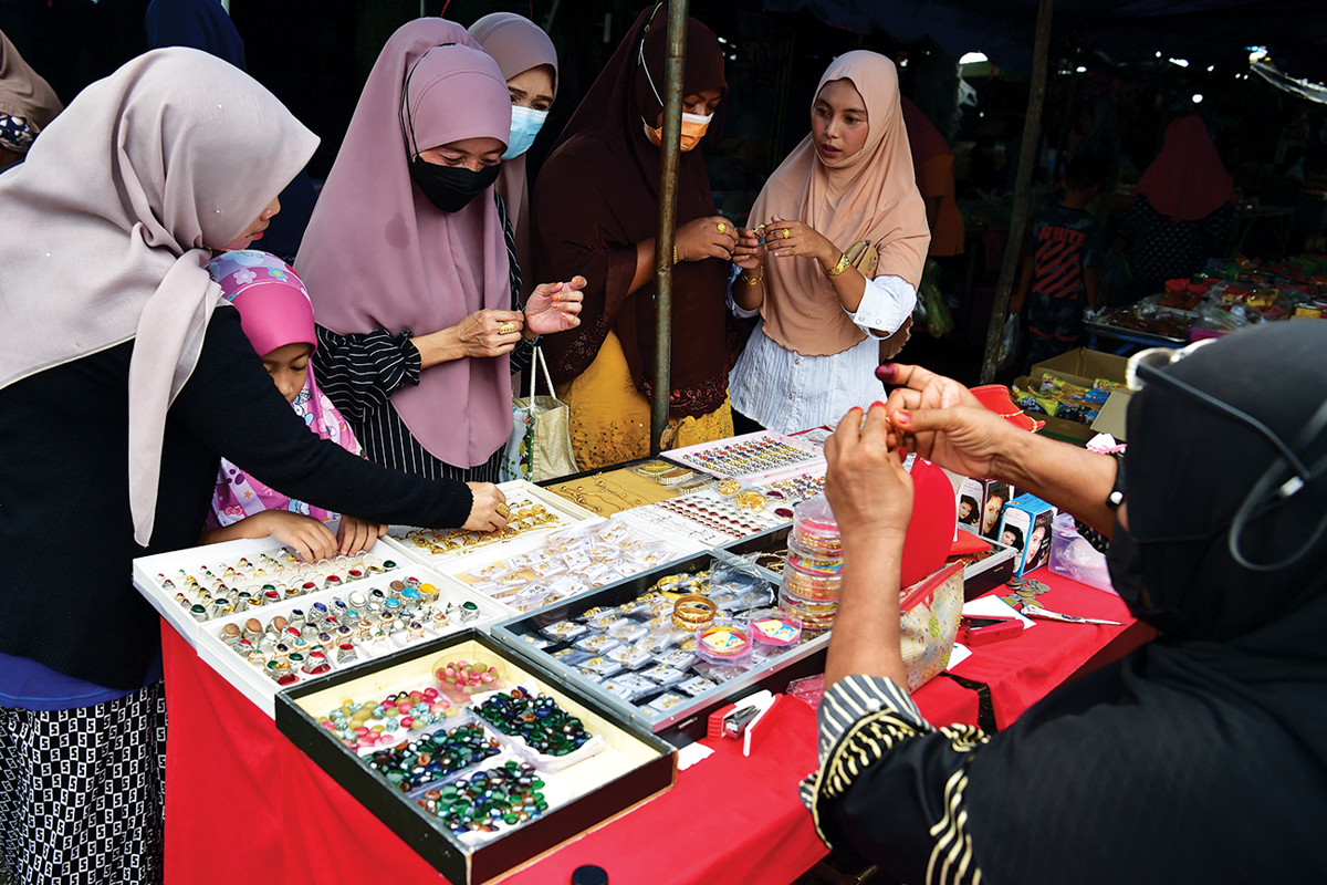 ไฟใต้กับตลาดแรงงาน