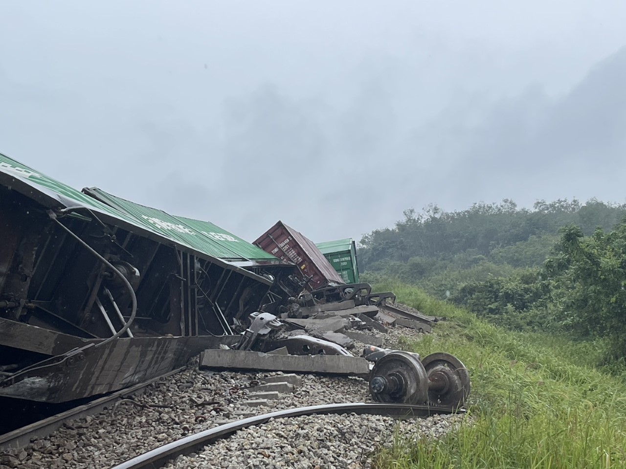 ส.โรงแรมรับบอมบ์รางรถไฟกระทบท่องเที่ยว มาเลย์จัดรถไฟเที่ยวพิเศษมา ธ.ค.นี้
