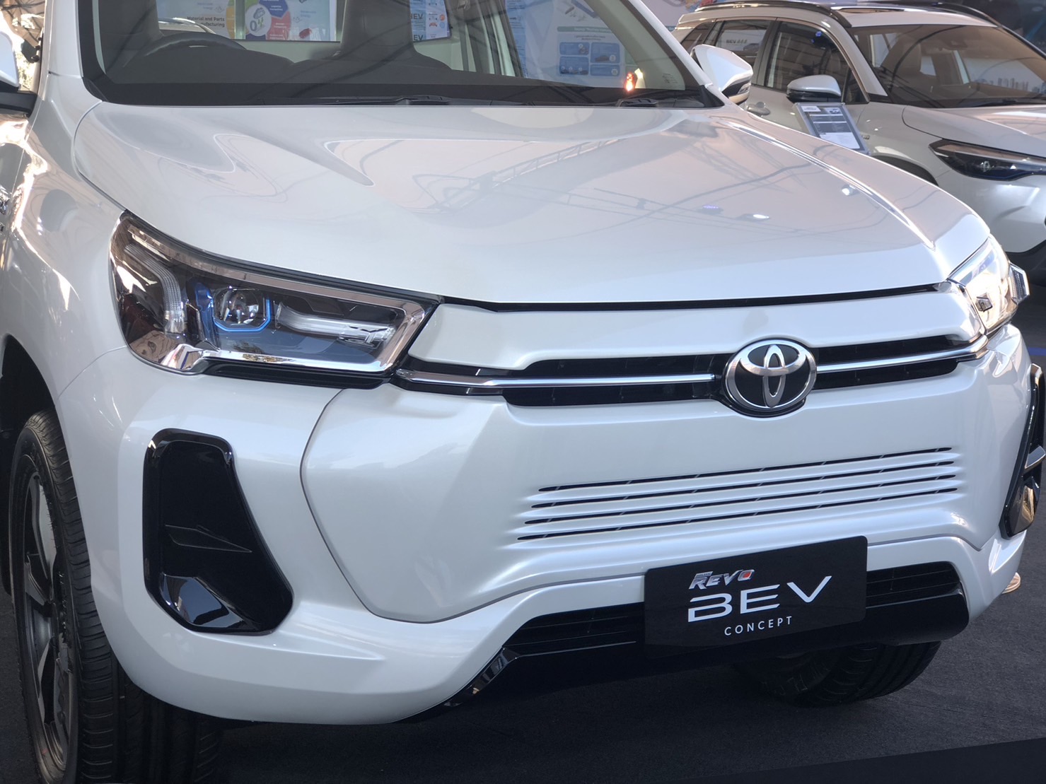 ไฮลักซ์ รีโว่ บีอีวี (Hilux REVO BEV)