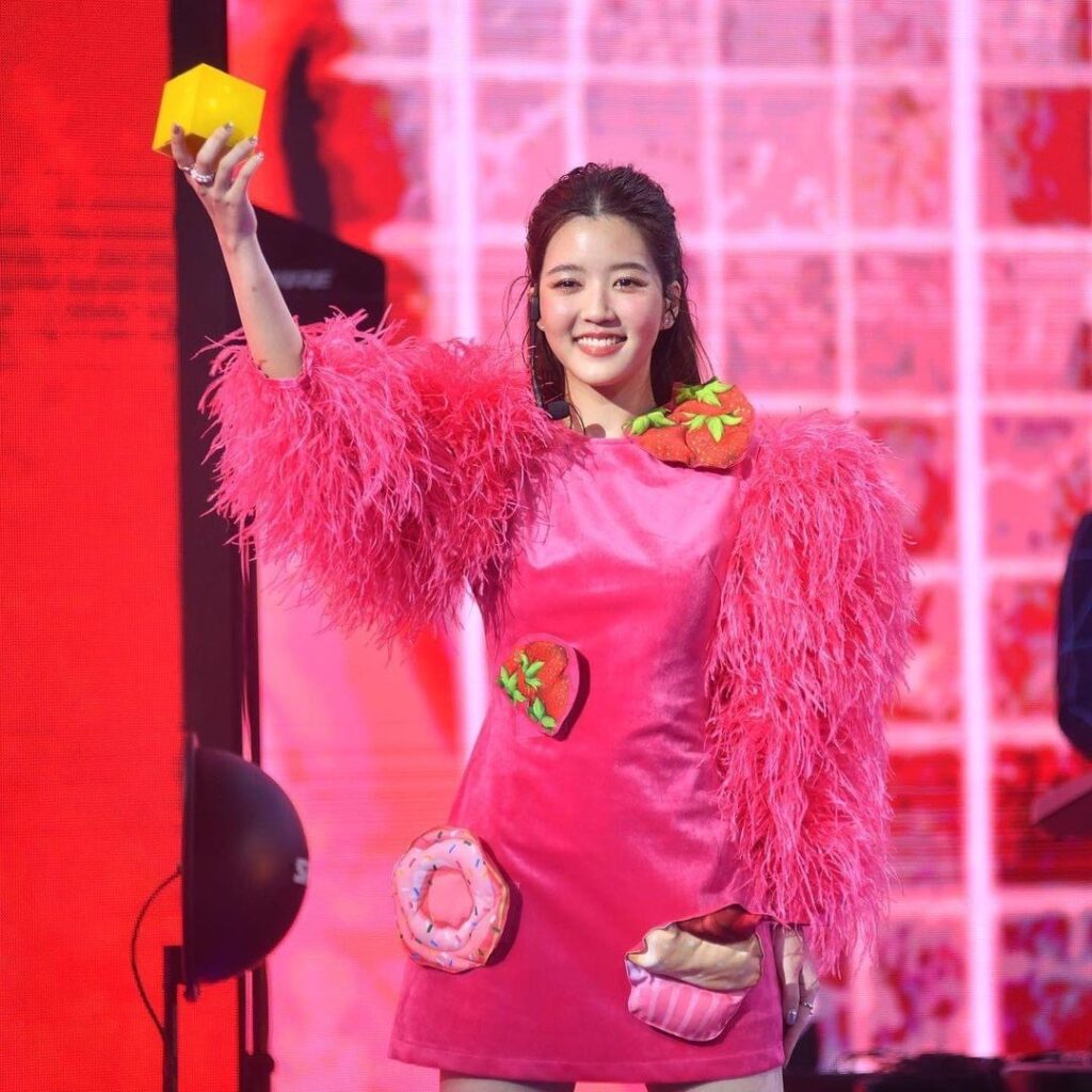 จูเน่-เพลินพิชญา