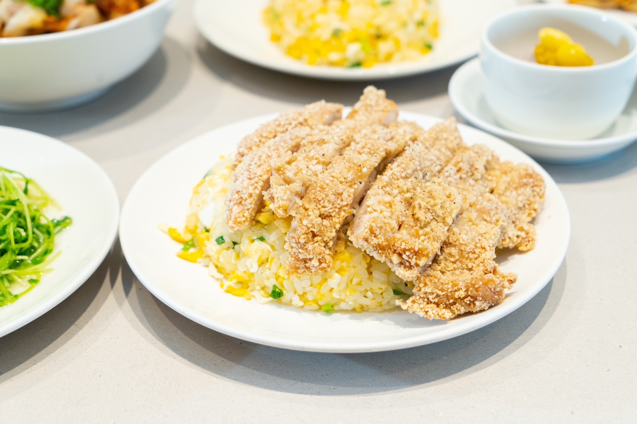 เมนู ข้าวผัดไข่พอร์คช็อป ร้าน Din Tai Fong