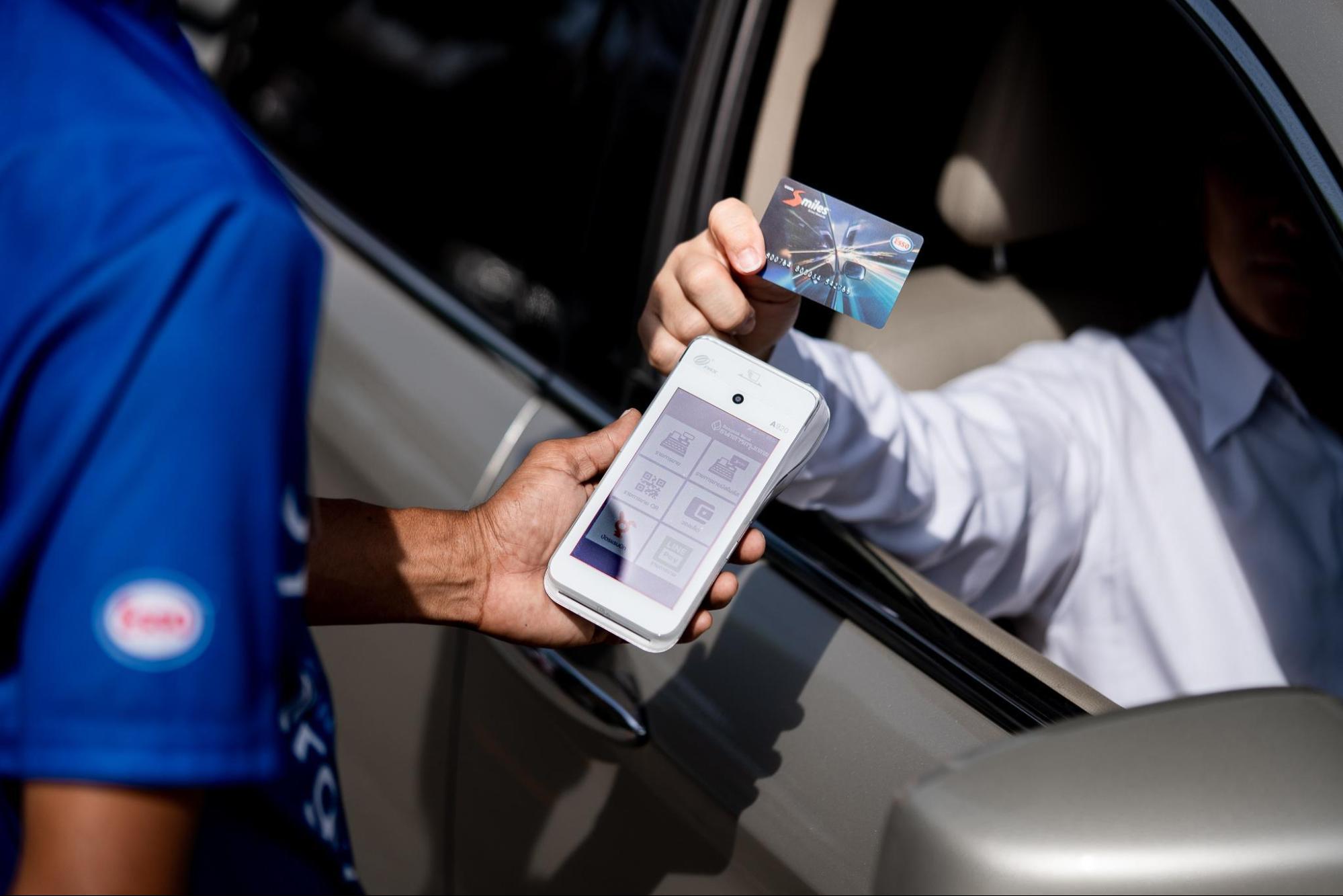 จ่ายสะดวก! ‘เอสโซ่’ จับมือ ‘ธ.กรุงเทพ’ เปิดบริการ Digital Payment พร้อมสะสมคะแนน ‘เอสโซ่ สไมล์ส’