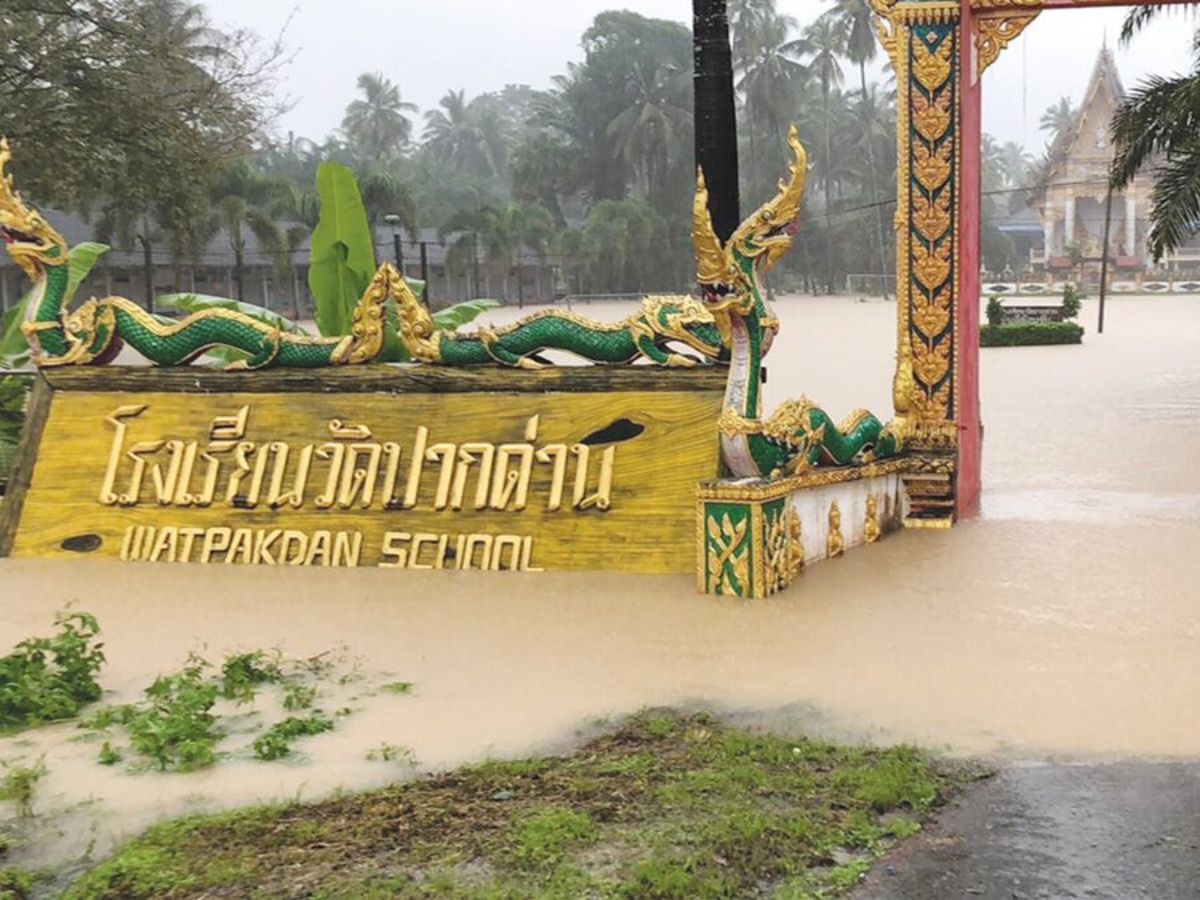 น้ำท่วมนครศรีธรรมราช ผู้ว่าฯสั่งทุกอำเภอเตรียมพร้อมช่วยเหลือประชาชน
