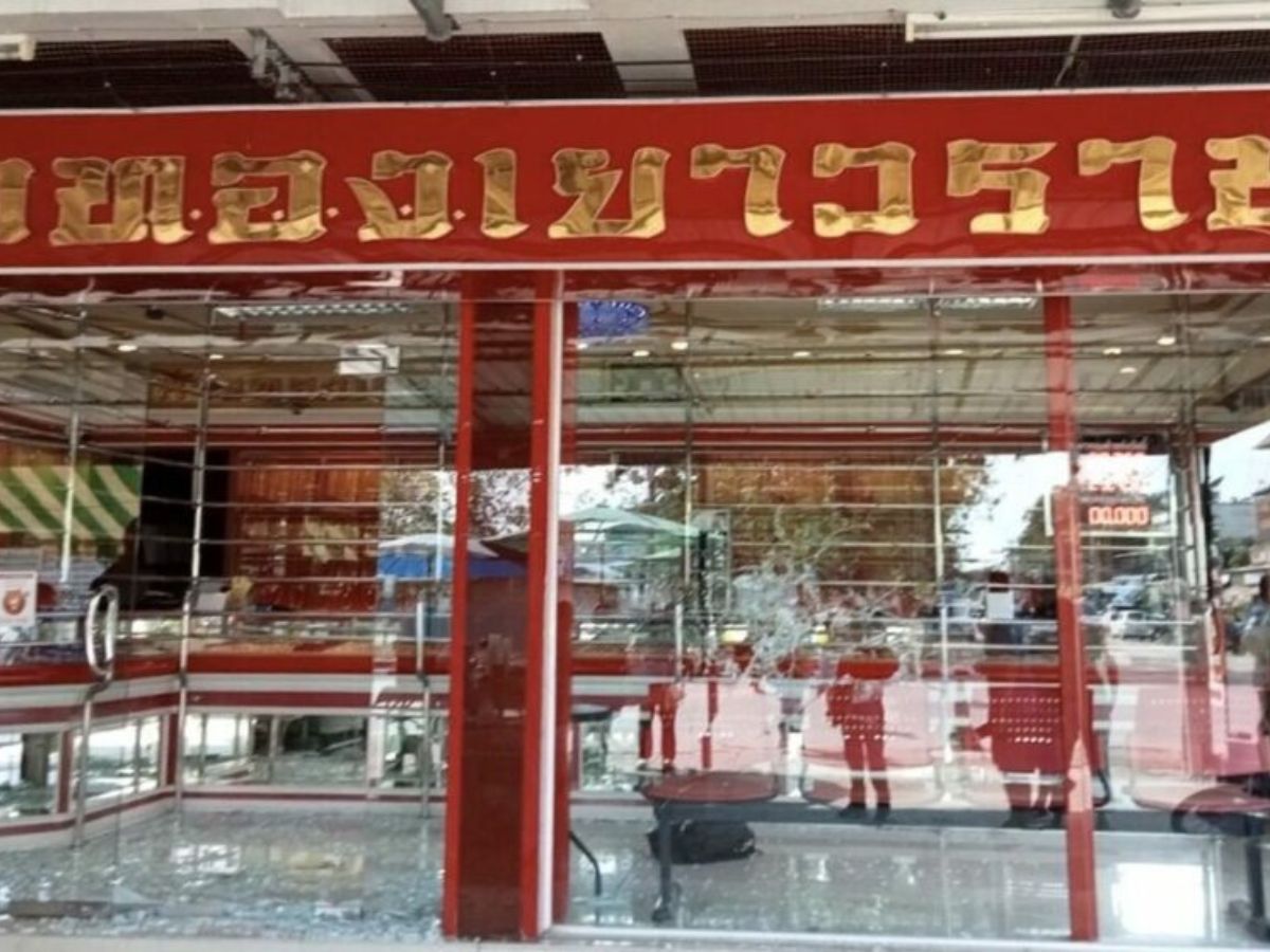 ปล้นร้านทองเยาวราช จ.ตาก เจ้าของร้านยิงสู้ ดับ 1 ราย ไม่ได้ทองติดมือ