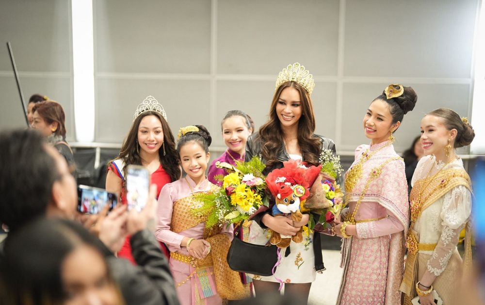 แอนนา เสืองามเอี่ยม ถึงอเมริกาแล้ว แฟนคลับชาวไทยต้อนรับอบอุ่น