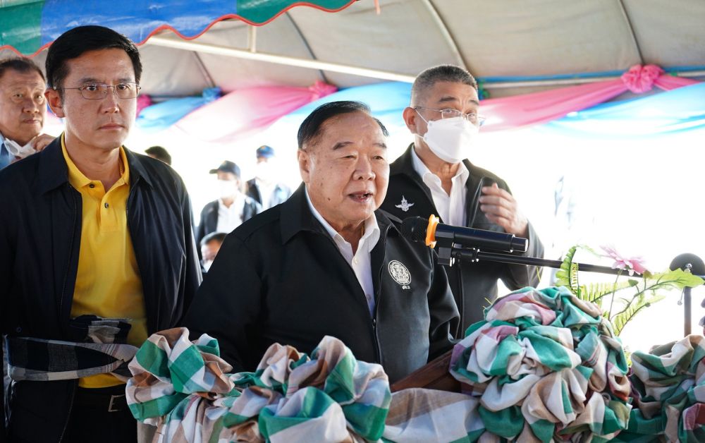 ประวิตร ลงพื้นที่แก้แล้ง มุกดาหาร เร่งแผนพัฒนาแหล่งน้ำให้ประชาชน