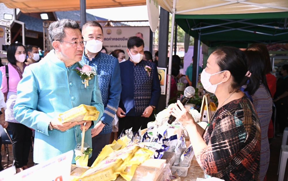 กระทรวงเกษตรฯ ขนทัพสินค้าเกษตรลดราคาตลาดน้ำ อ.ต.ก. 27- 29 ธ.ค.นี้