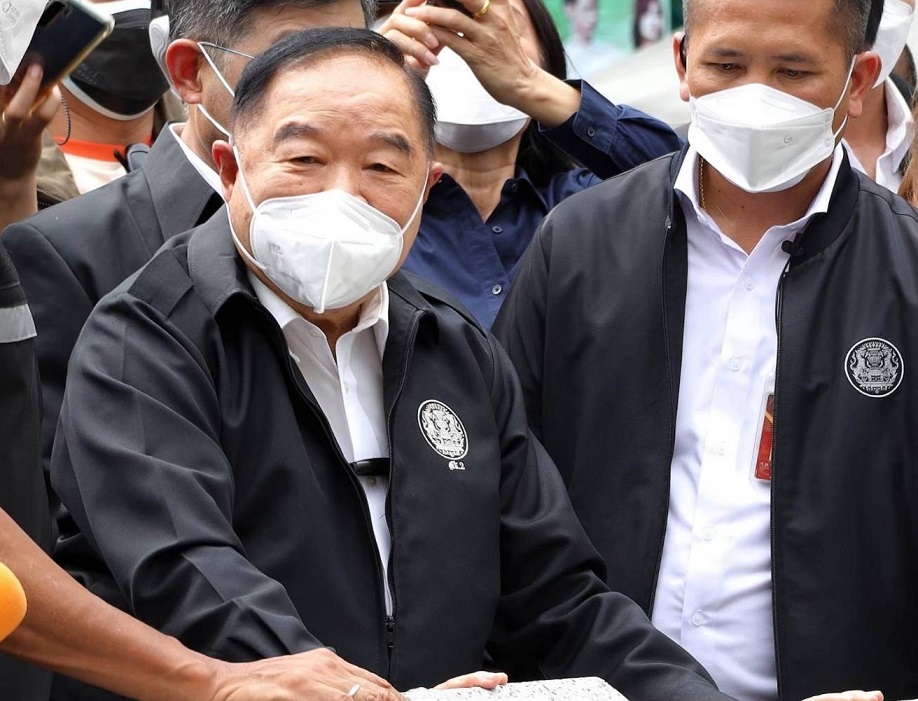 ประวิตรเตรียมประชุม กนช. หารือโครงการทรัพยากรน้ำเป็นของขวัญปีใหม่