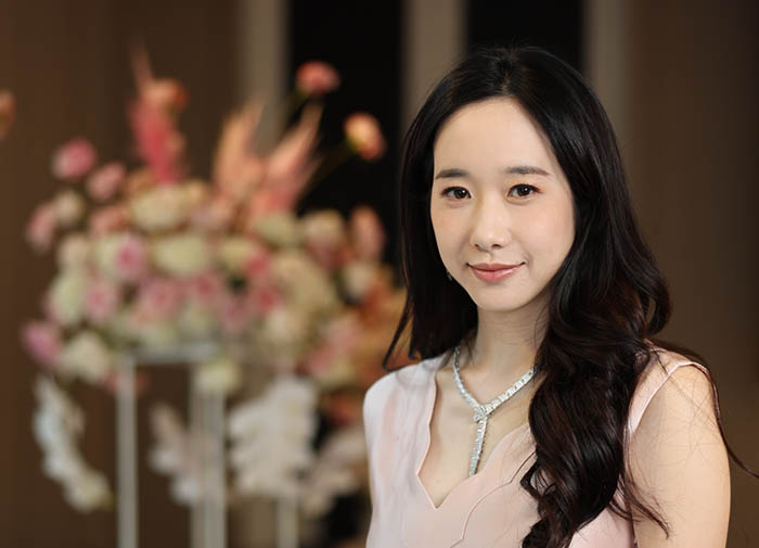 หลุยส์ เตชะอุบล