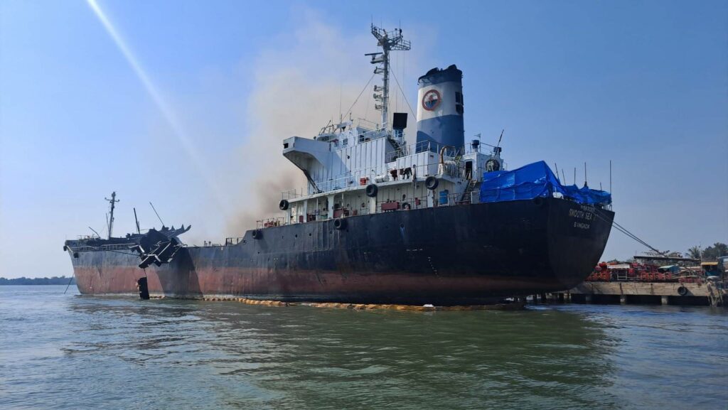 เรือบรรทุกน้ำมันระเบิด เมืองไทยประกันภัย คุ้มครองตัวเรือ วงเงิน 60 ล้าน