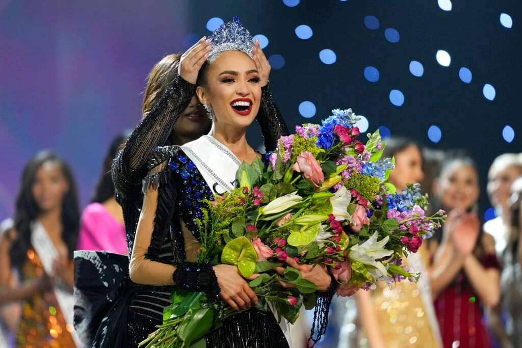 อาร์บอนนีย์ เกเบรียล Miss USA คว้ามงกุฎ Miss Universe 2022