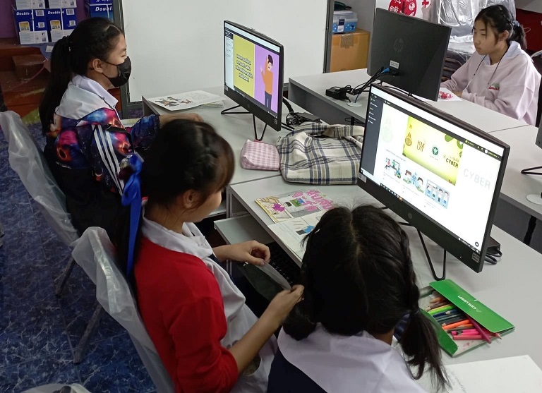 AIS ขยายหลักสูตรอุ่นใจไซเบอร์ สู่ 2.9 หมื่นโรงเรียนเครือ สพฐ.