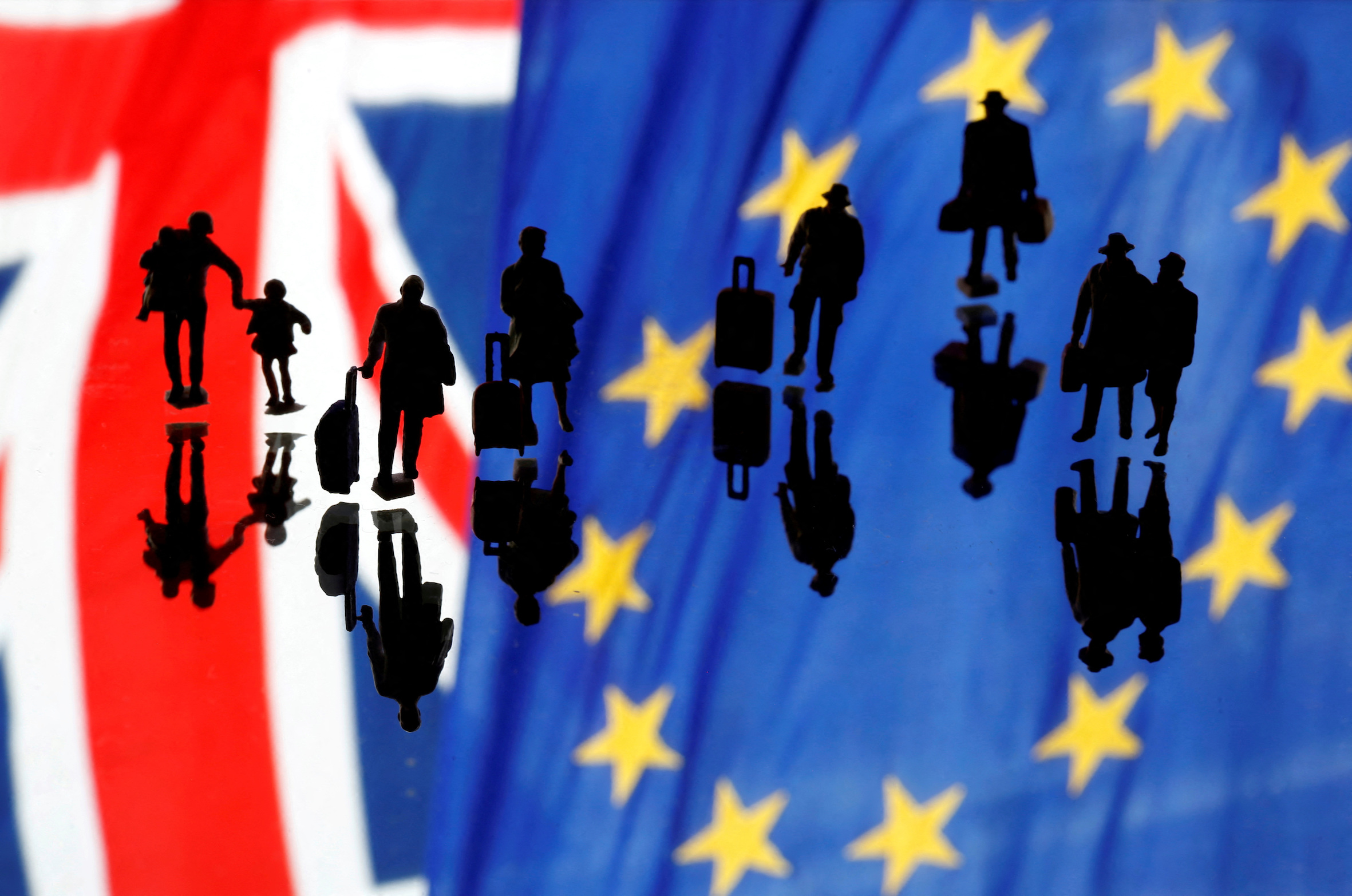 การสำรวจพบผู้สนับสนุนประเทศตัวเอง “ออกจากอียู” ลดลงมาก เหตุเห็นผล Brexit ทำเปลี่ยนใจ