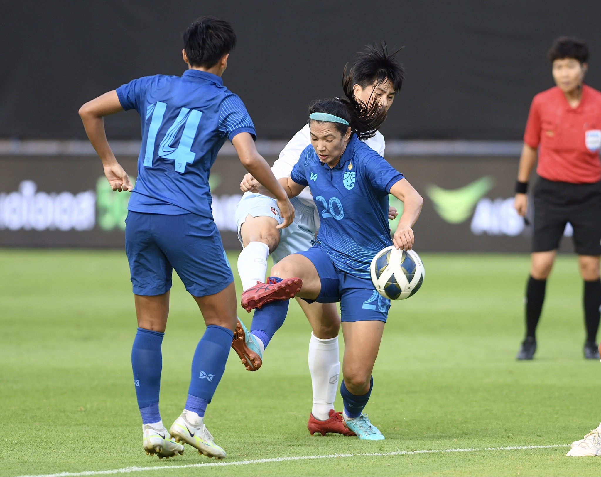 “ชบาแก้ว” ฟุตบอลหญิงทีมชาติไทย ชนะ ไต้หวัน 2-0 เกมนัดอุ่นเครื่อง