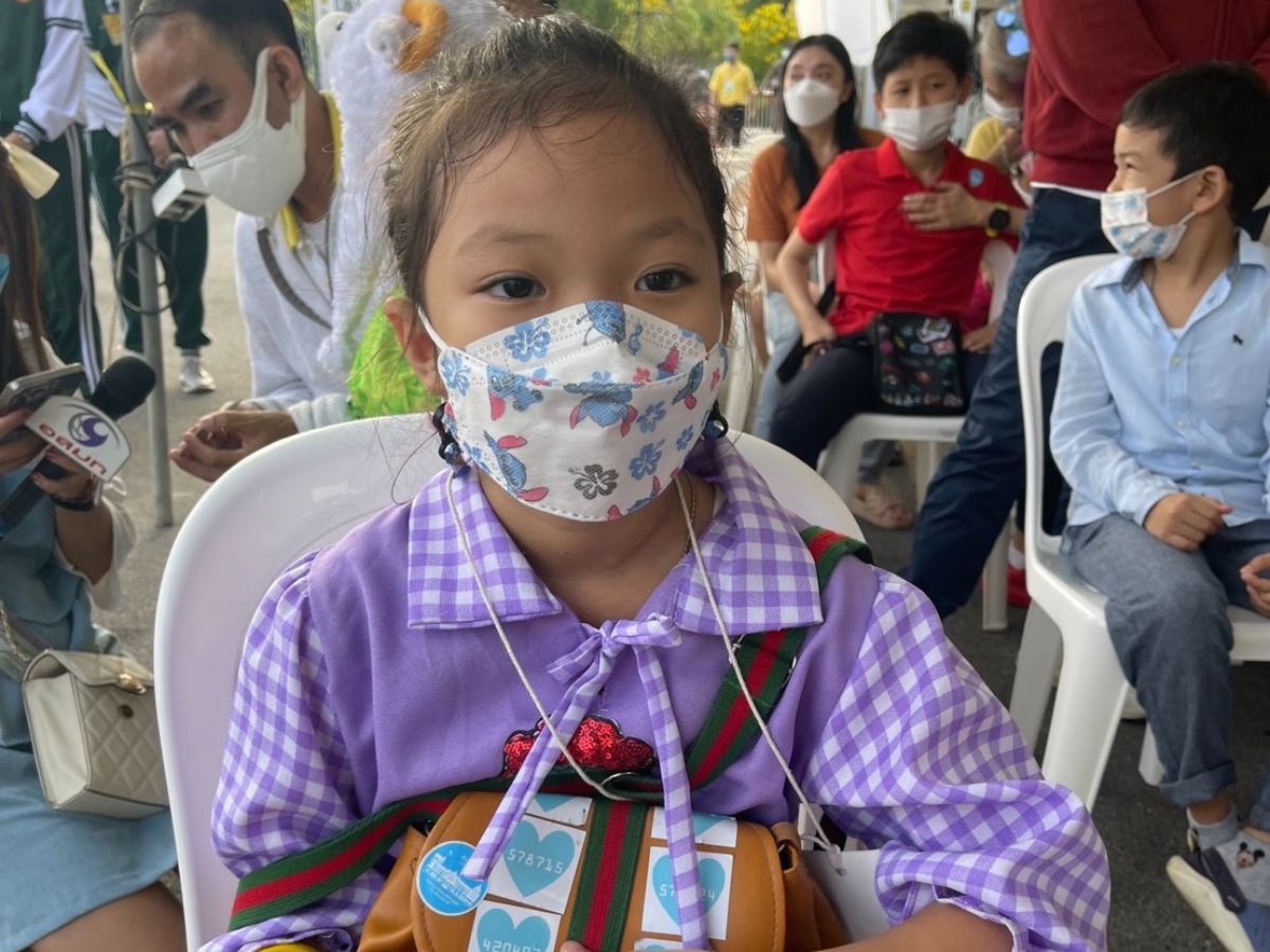 น้องกุ๊บกิ๊บ แฟนคลับลุงตู่ นั่งเก้าอี้นายกฯคนแรก #วันเด็กแห่งชาติ