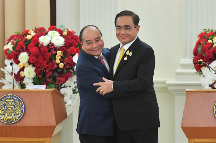 ทำไม ประธานาธิบดีเวียดนาม เหวียน ซวน ฟุก ต้องลาออก อย่างผิดปกติ