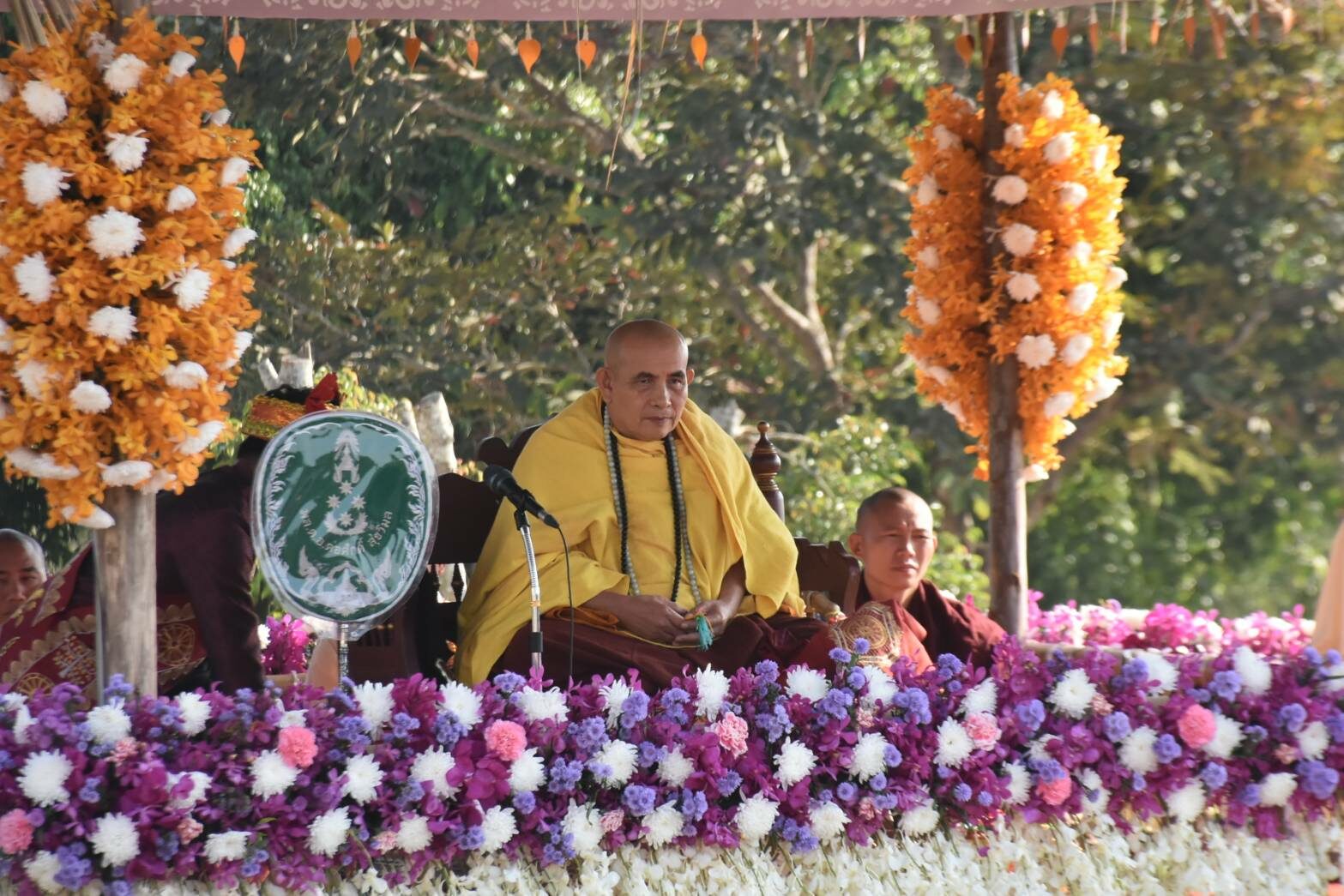 พระครูบาบุญชุ่ม สืบชะตาอายุวัฒนมงคล ยกช่อฟ้าพระวิหาร