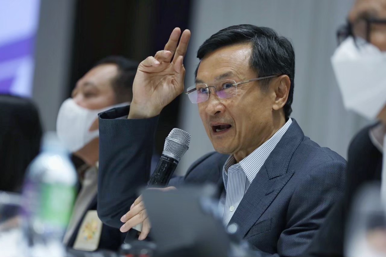 นายกฯงูเห่า วิพากษ์ “ประยุทธ์” ย้ายพรรคทั้งที่เป็นแคนดิเดต พปชร.