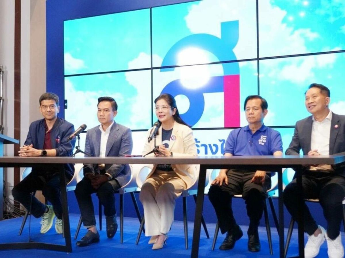 ไทยสร้างไทย เปิดตัว เก่ง-ชวลิต เข้าพรรค สุดารัตน์เผย จะมี ส.ส.ย้ายมาอีก