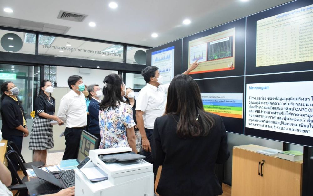 ชัชชาติ แจง หลังค่าฝุ่น PM 2.5 กทม. พุ่งเกินมาตรฐาน