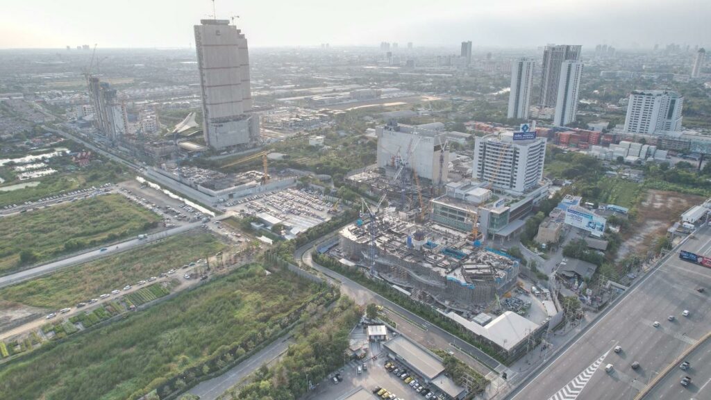 ทาวน์เซ็นเตอร์ มีขนาดพื้นที่ 46 ไร่ โดย MQDC ทุ่มเงินลงทุนประมาณ 20,000 ล้านบาท
