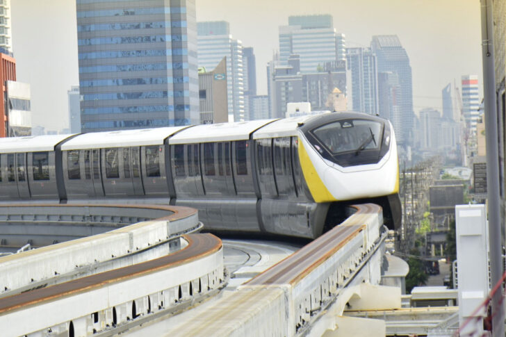 รถไฟฟ้าสายสีเหลือง รถไฟฟ้าสายสีเหลือง