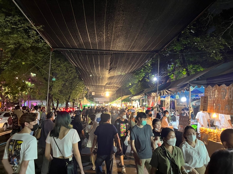 ยอดใช้รถไฟ-รถไฟฟ้า ทุบสถิตินิวไฮ 1.57 ล้านคน ผลจากงานเกษตรแฟร์