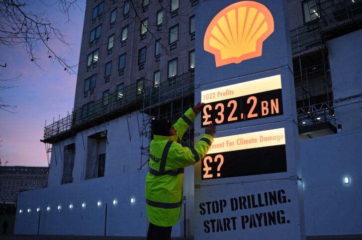 BRITAIN-ENERGY-OIL-GAS-EARNINGS-SHELL shell กำไรล้านล้าน