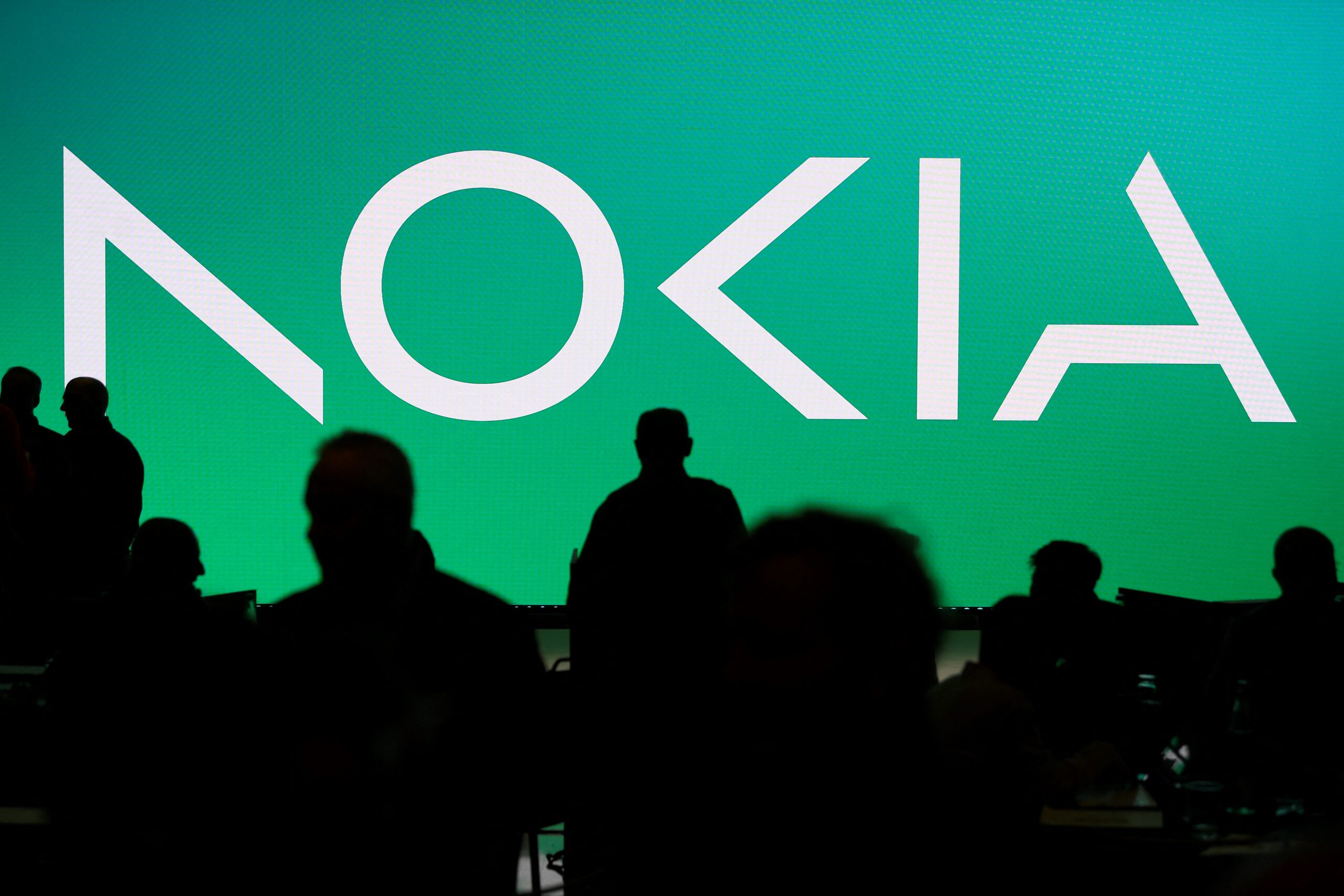 ทำไม Nokia ลุกขึ้นมาเปลี่ยนโลโก้ในรอบ 60 ปี
