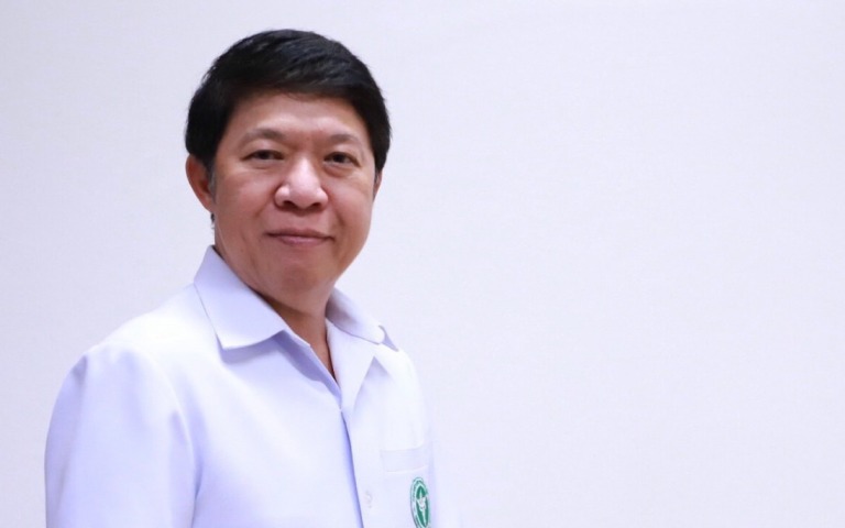 นายแพทย์สุวรรณชัย วัฒนายิ่งเจริญชัย