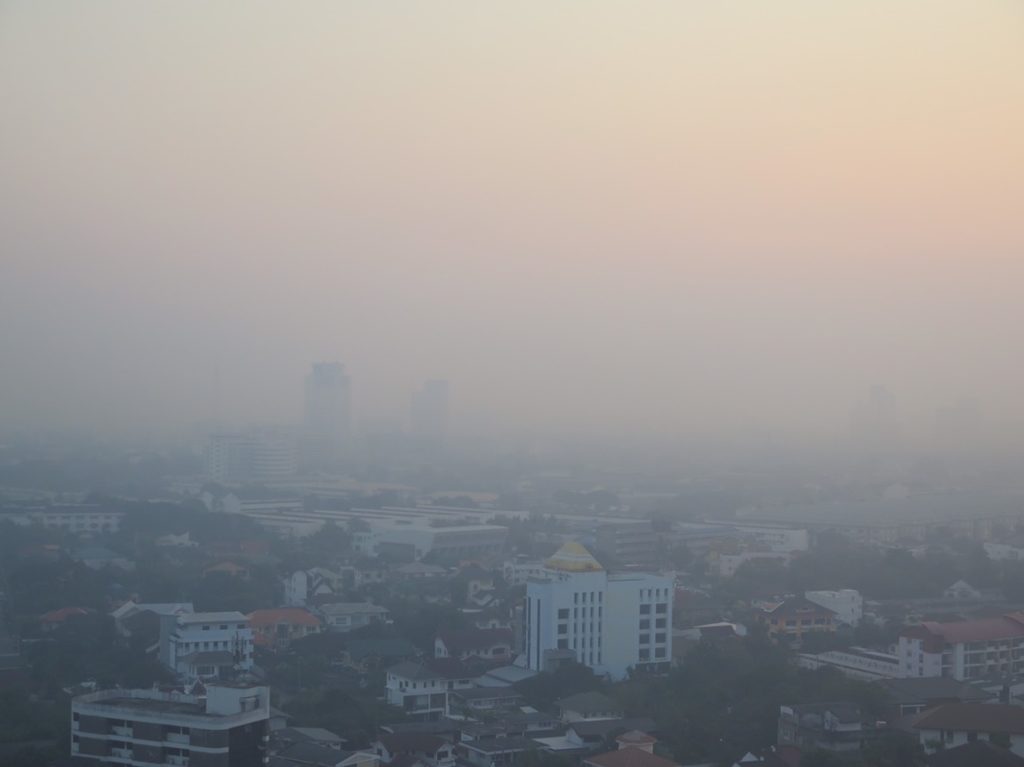 ค่าฝุ่น PM 2.5 อีสาน พุ่งสูงเกินอันดับหนึ่ง ภาคเหนือรุนแรงสุดที่เชียงใหม่