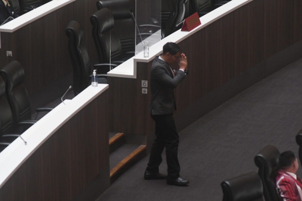 นายมงคลกิตติ์ สุขสินธารานนท์