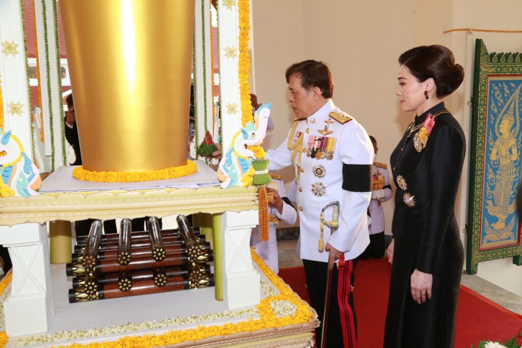 ในหลวง เสด็จฯพระราชทานเพลิงศพ ม.จ.มงคลเฉลิม ยุคล