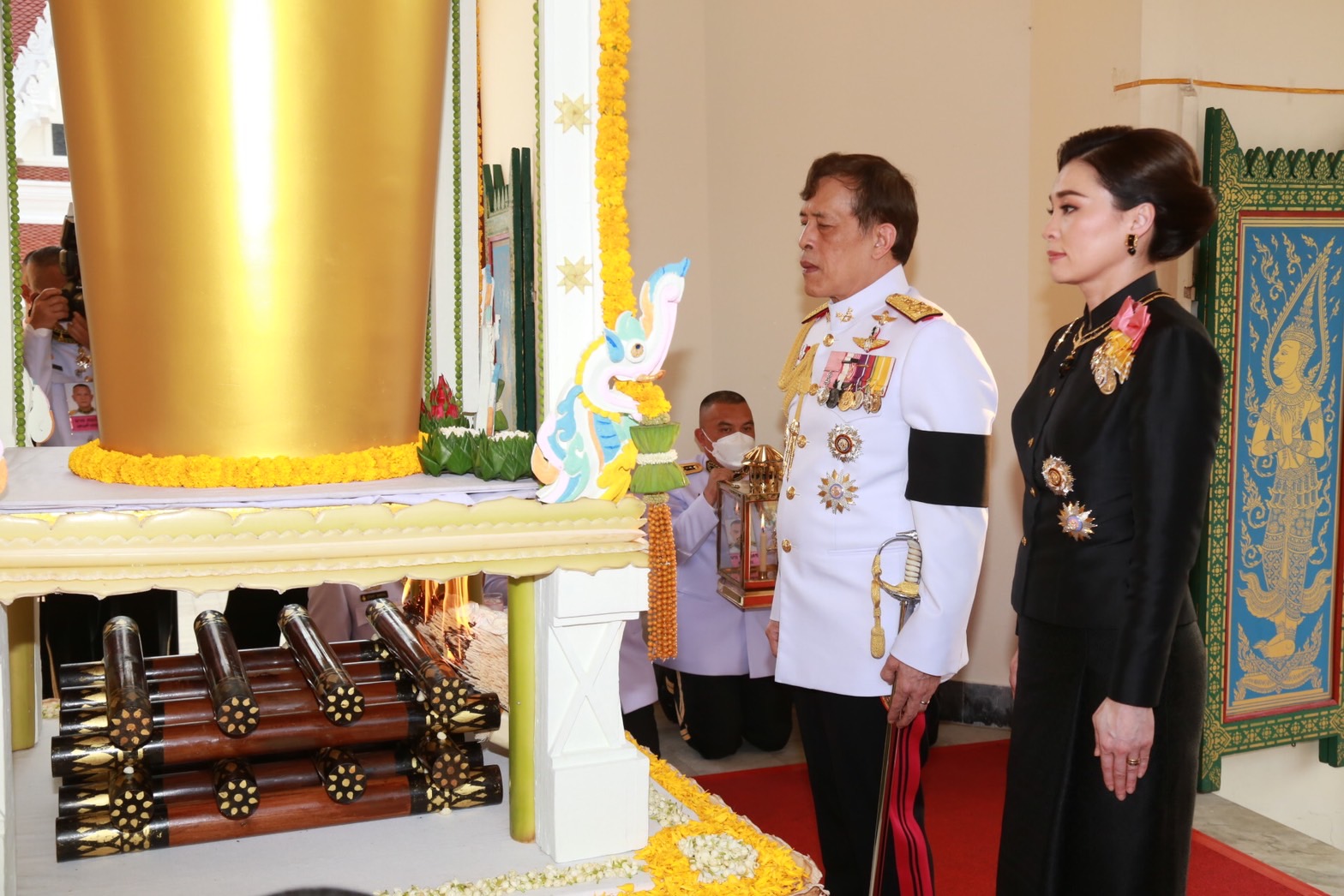ในหลวง เสด็จฯพระราชทานเพลิงศพ ม.จ.มงคลเฉลิม ยุคล
